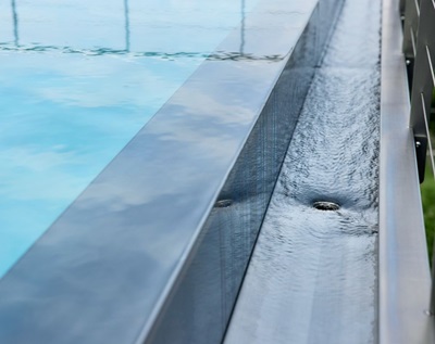 Rostbildung an Edelstahlpools – Ursachen und einfache Entfernung